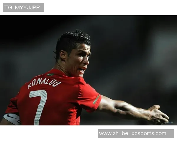 足球世界杯球星卡片拆包体验揭晓每一张卡片背后的故事与惊喜 足球世界杯球星卡片拆包体验揭晓每一张卡片背后的故事与惊喜